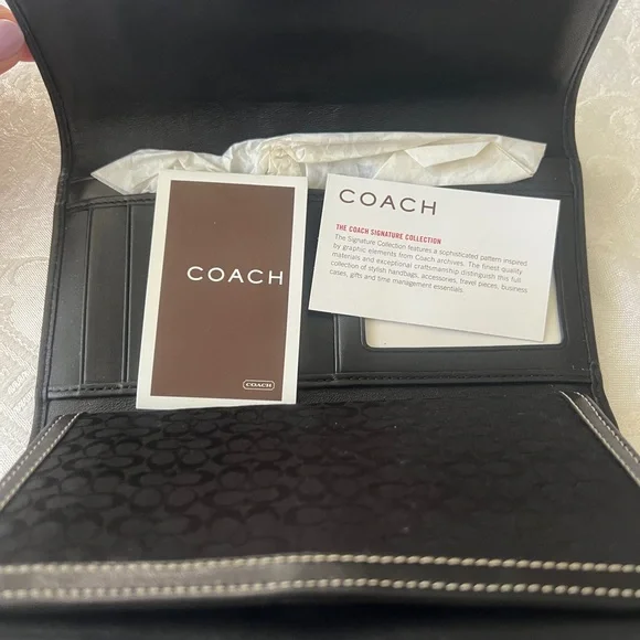 Coach black monogram signature wallet with checkbook holder NWT - Picture 2 of 3